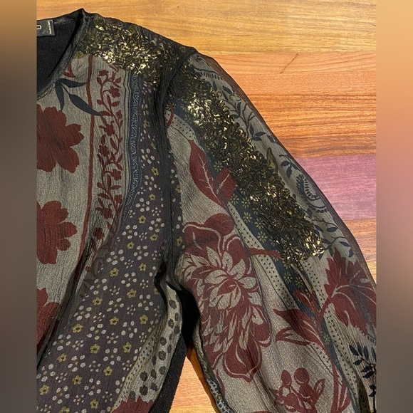 Etro black top with sheer overlay and sequins, size 42 - Picture 5 of 8